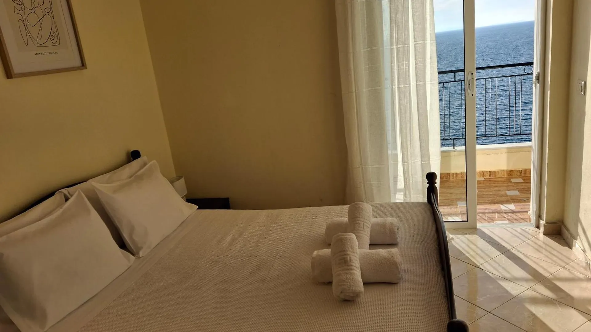 Beach Front Sarande Apartment