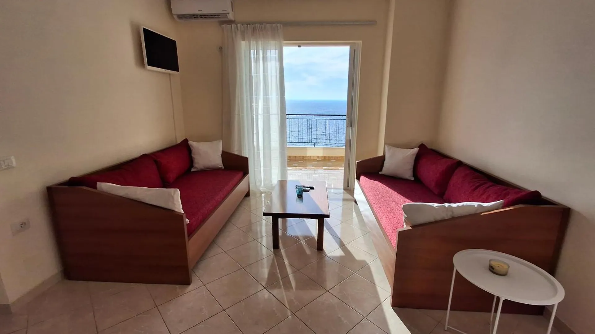 Beach Front Sarande Apartment